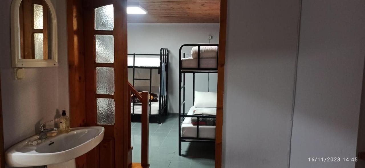 Royal Hostel Тирана Экстерьер фото