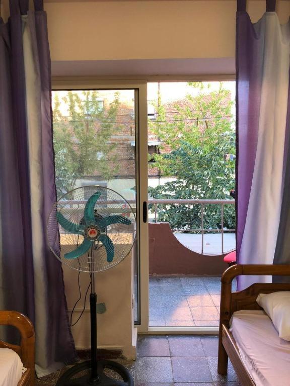 Royal Hostel Тирана Экстерьер фото